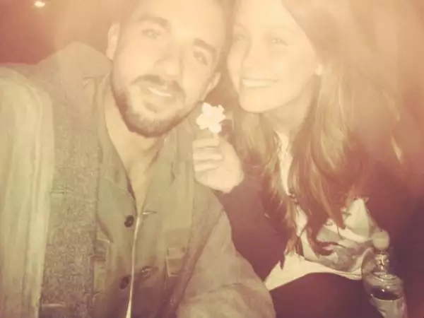 José Pablo Minor es el amoroso novio de Natasha Dupeyron.