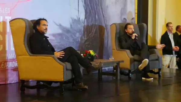 Durante la conferencia, Leo dijo: `Trabajé con Alejandro porque es uno de los directores más rompedores del momento´.