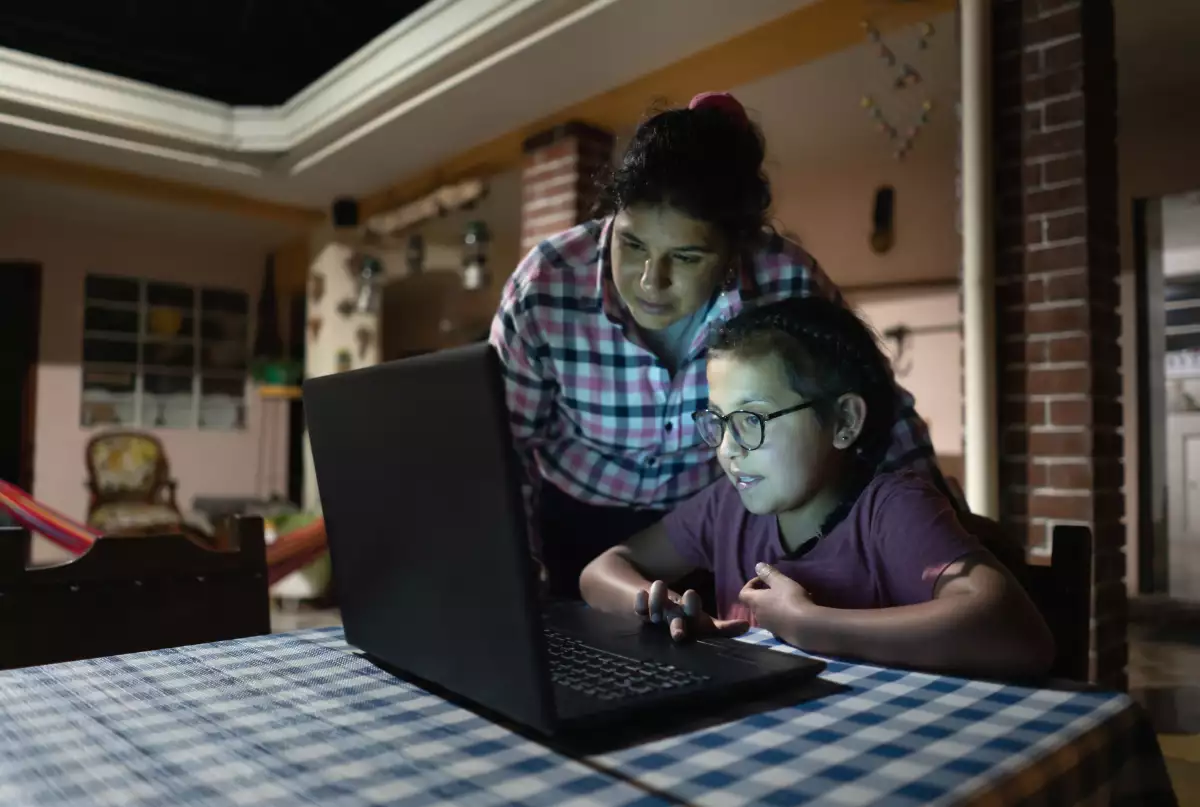 Para las personas del sureste del país es más complicado acceder a un teléfono inteligente. 