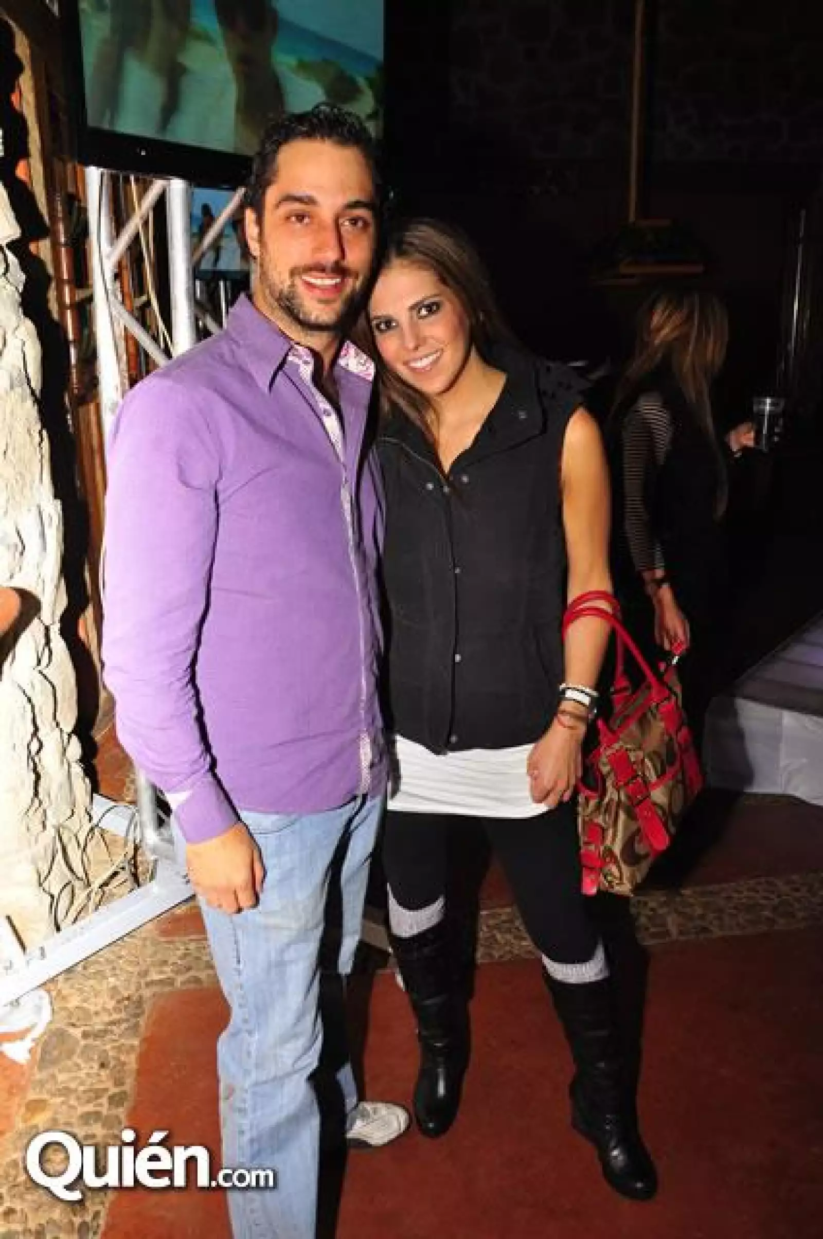 Arturo Ortega,Gaby Moro