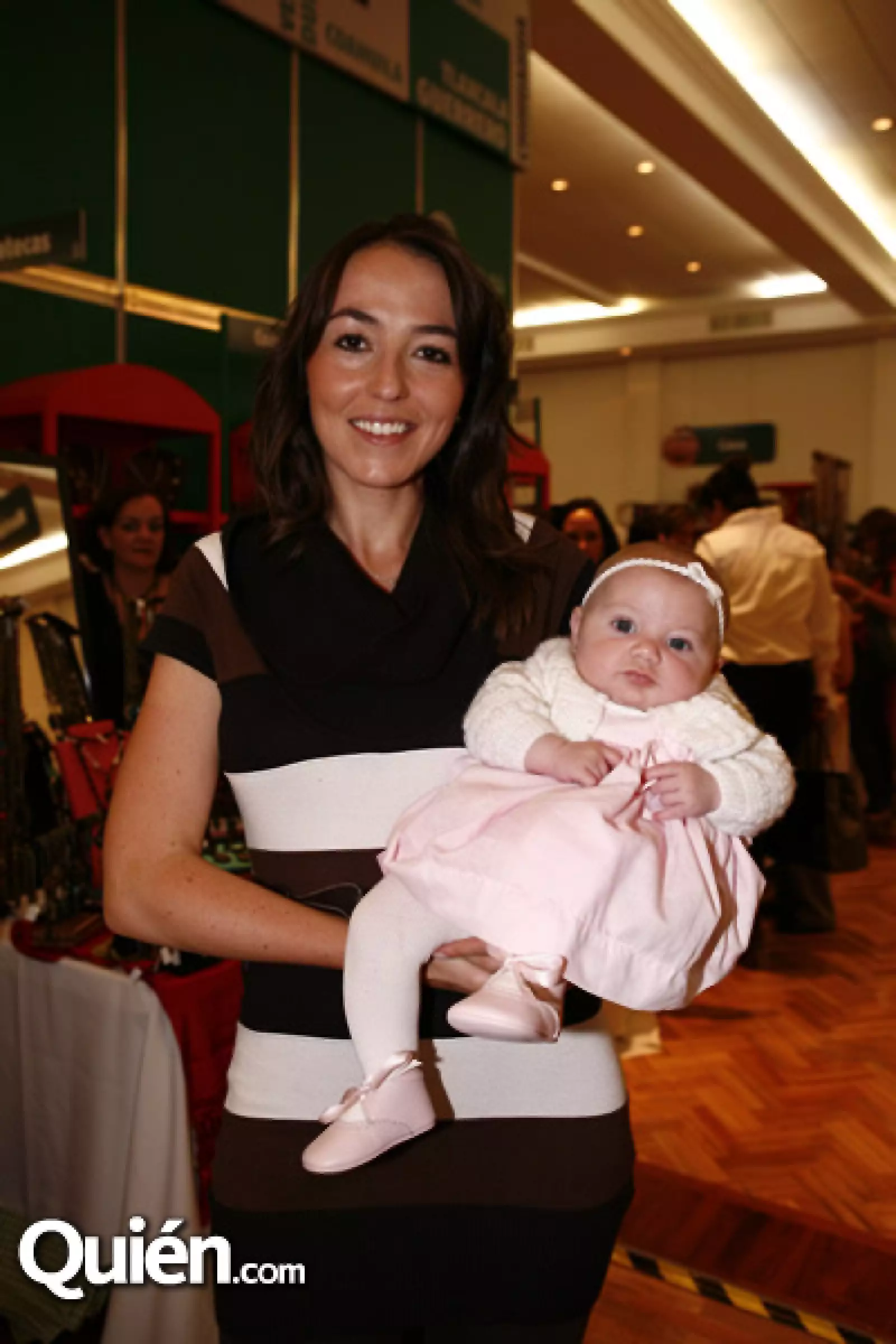 Sofía Arozarena,Renata Woodworth