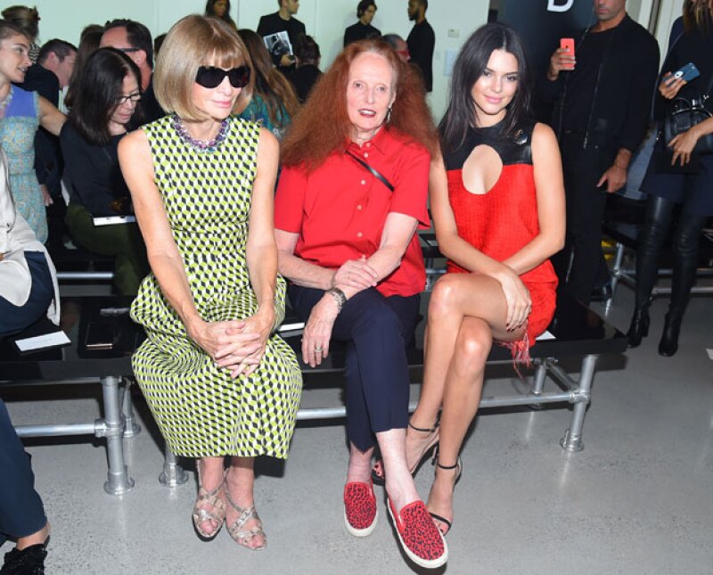 Kendall en el front row de Calvin Klein en NYFW junto a dos grandes iconos de la moda: Anna Wintour y Grace Coddington.