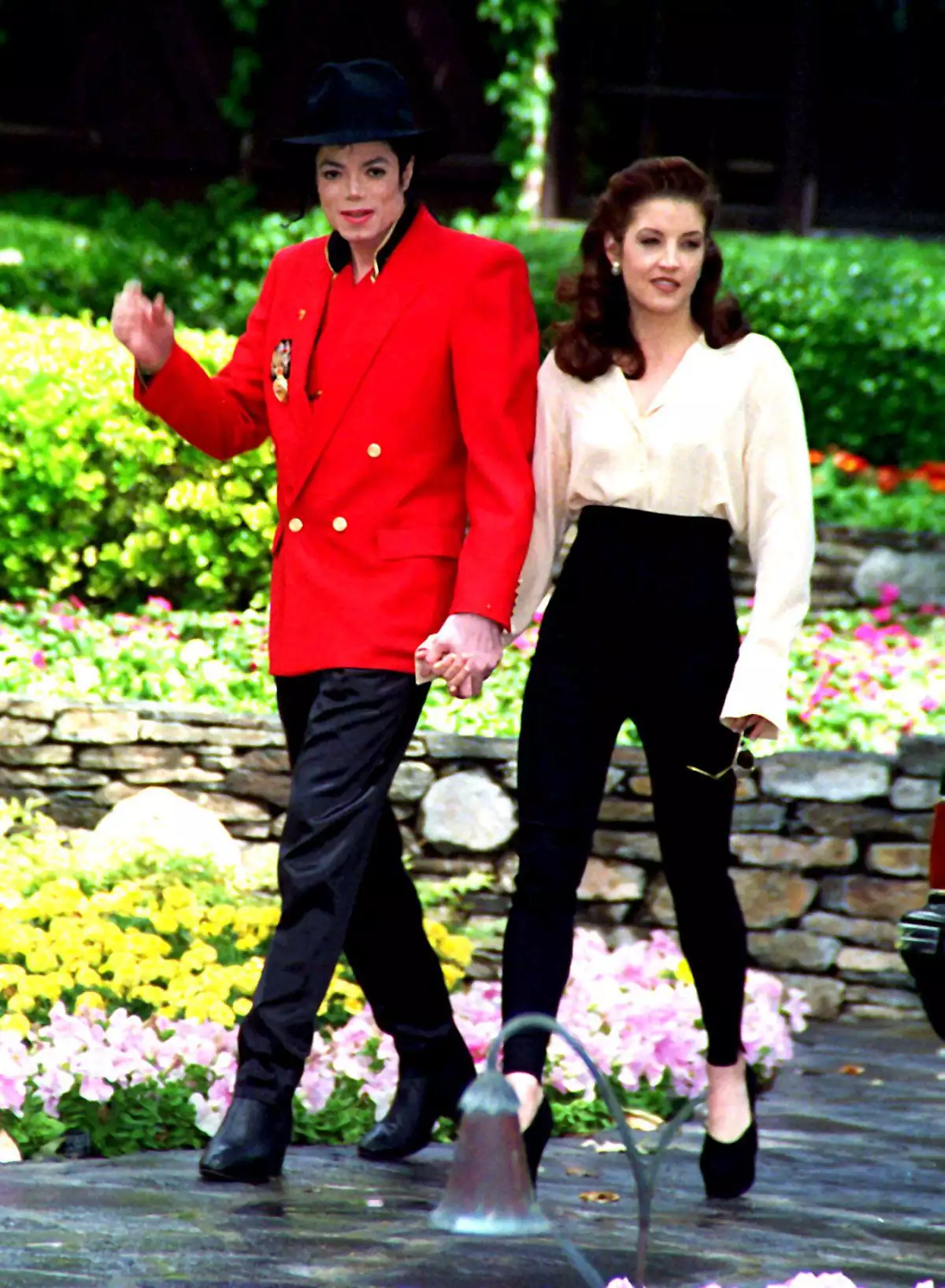 michael-jackson-lisa-marie-presley.jpg