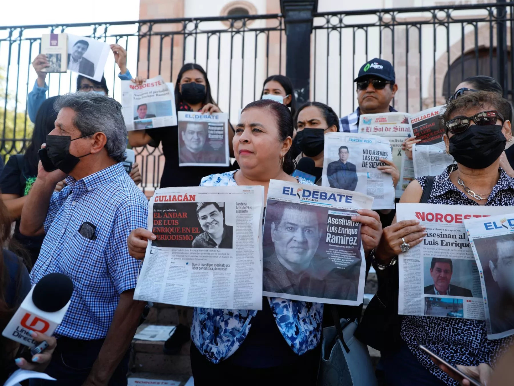 Funcionarios de Sinaloa deben retirar demandas contra periodistas
