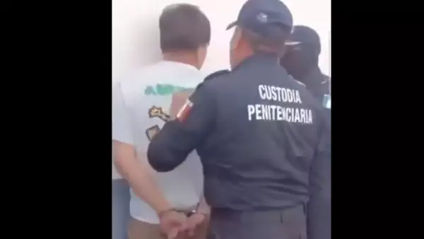 Custudios golpean a Fofo Márquez en video, será trasladado a otro penal