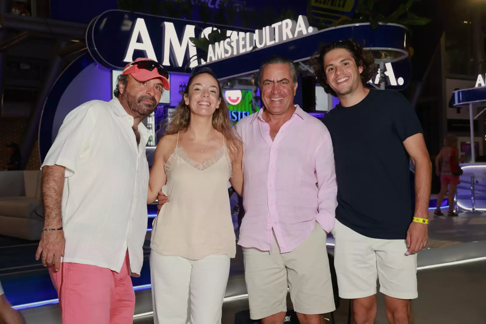 Lalo Castillo ,Marta Gutiérrez, Pepo Bobadilla y Edy Castillo 