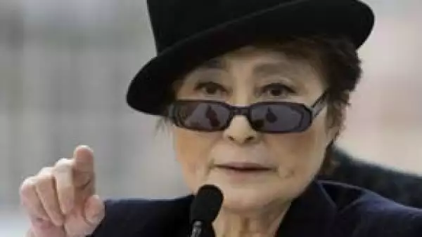 La viuda de John Lennon presentará la muestra Anton's Memory", donde expondrá trabajos realizados a lo largo de 40 años; también recibirá el León de Oro que otorga la Bienal de Arte de Venecia.