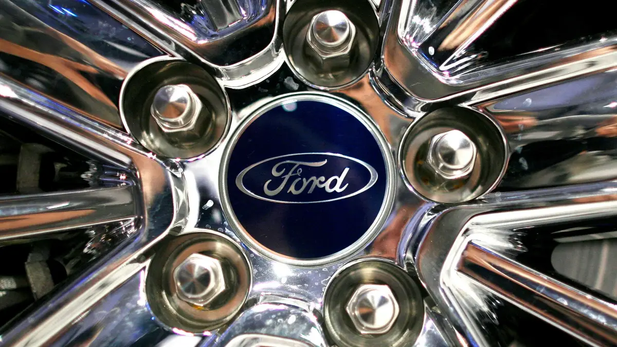 Ford GM salarios 
