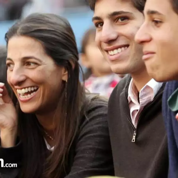 Vanessa Slim y sus hijos