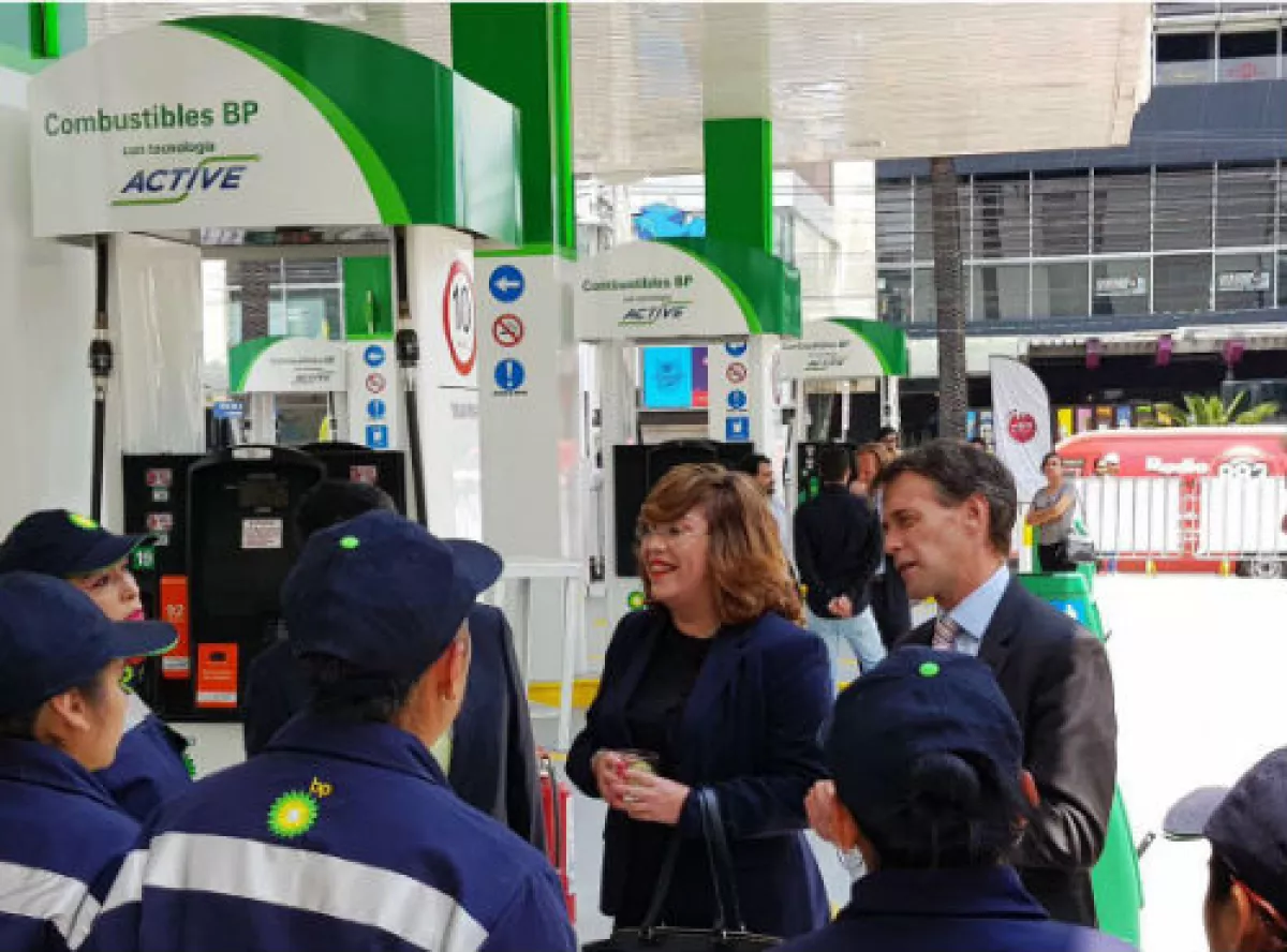 BP estaci�n gasolinera en F�lix Cuevas