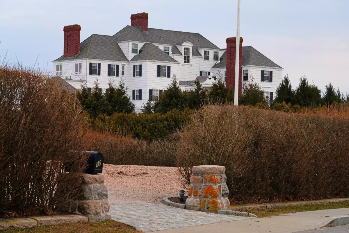 Watch,Hill,,Ri,-5,Mar,2022-,View,Of,Holiday,House,