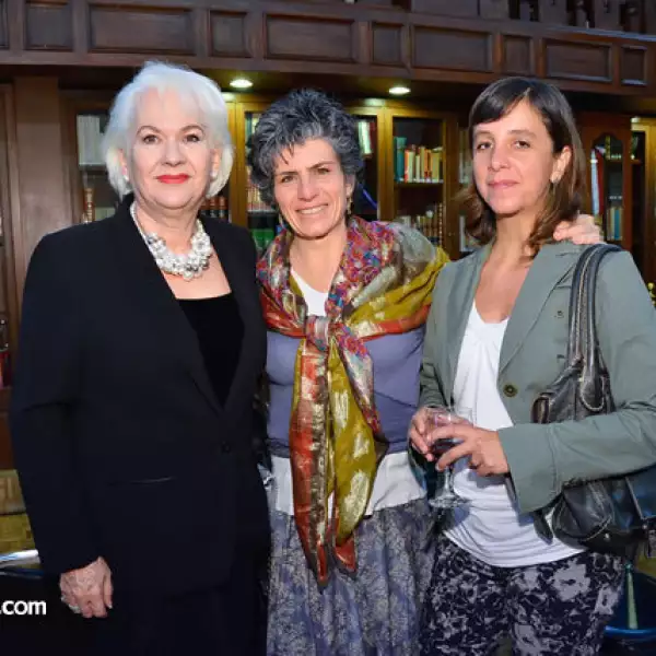 Beatriz Lobo,Marisú González de Cabello y Chloe Campero.