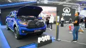 Imagen de la presentación oficial de la GWM P300 en el Auto Show de Guadalajara 2026. La pickup es la evolución de Poer y estará disponible con versiones de combustión y una variante híbrida enchufable (PHEV).