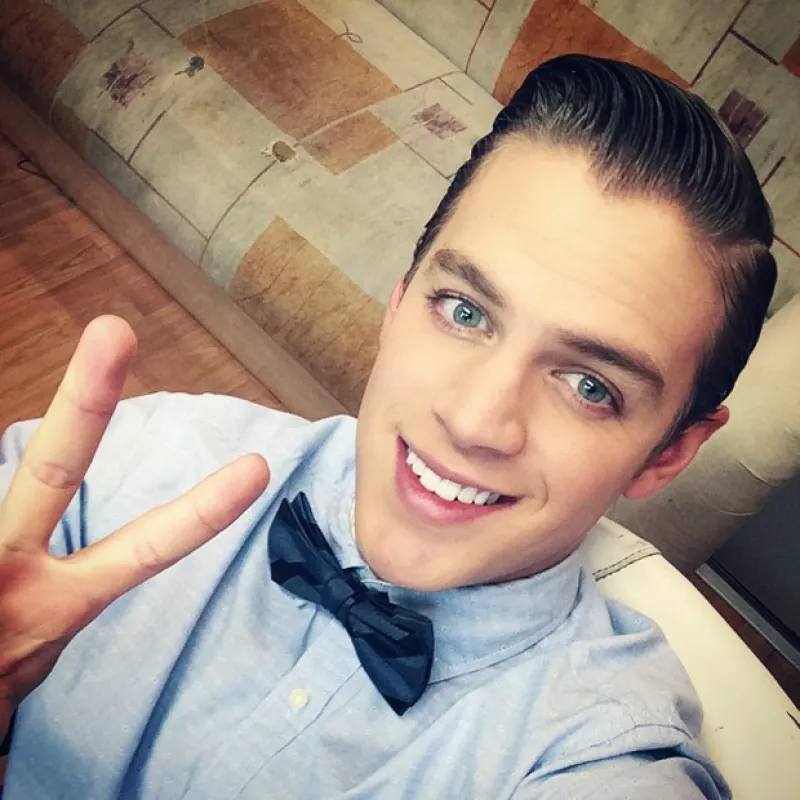 La estrella de 'Mi Corazón es Tuyo' nos comparte la historia detrás de su gran salto a la fama con su primer estelar en una novela familiar de Televisa.