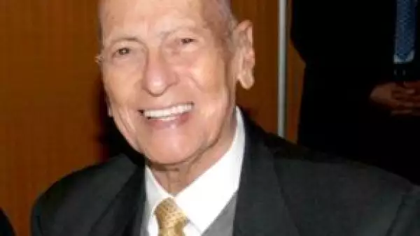 Moisés Saba Ades y sus hijos recibirán una pensión mensual durante años, dijo el notario que otorgó fe del testamento de Issac Saba Raffoul.