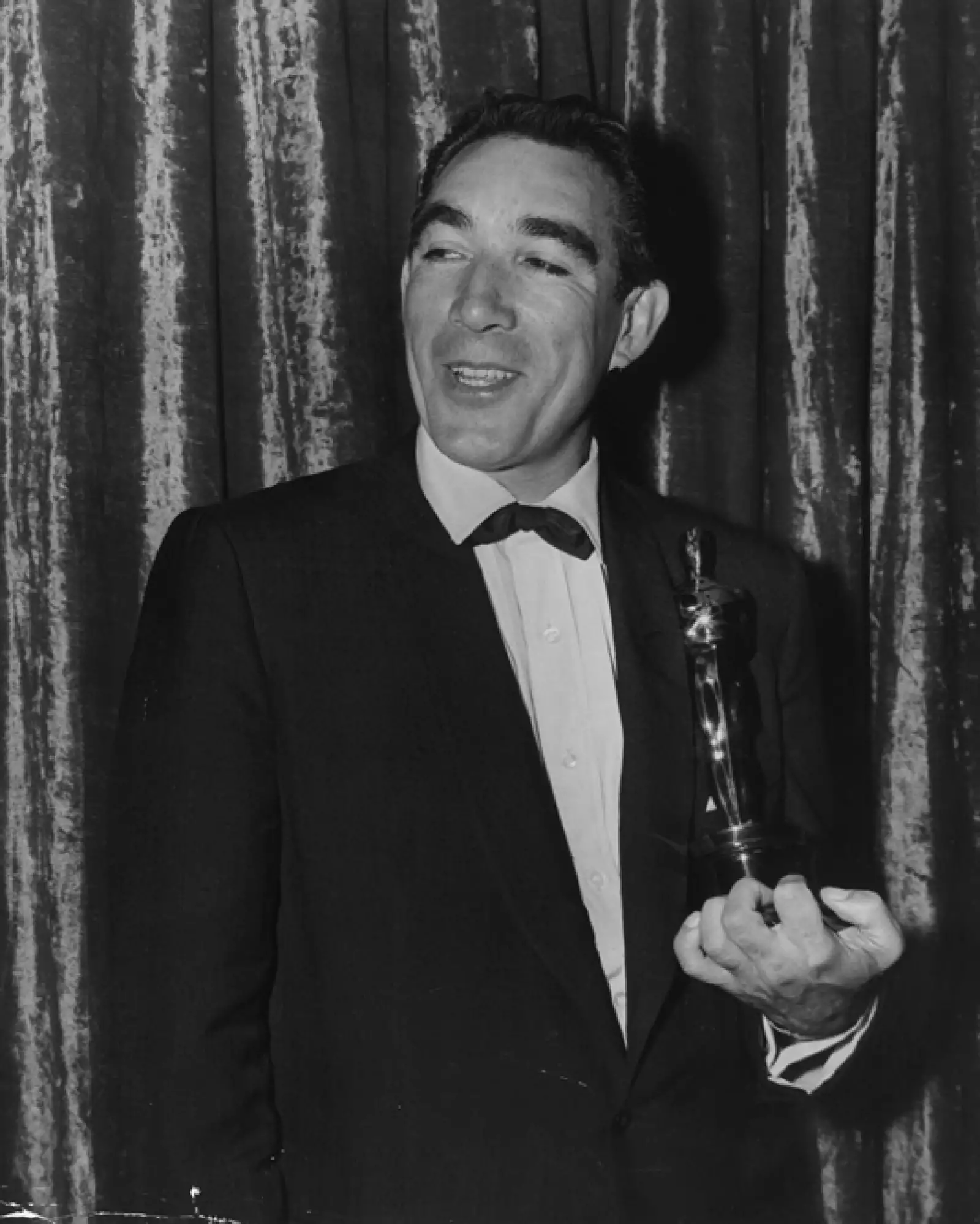 Anthony Quinn Oscar GET