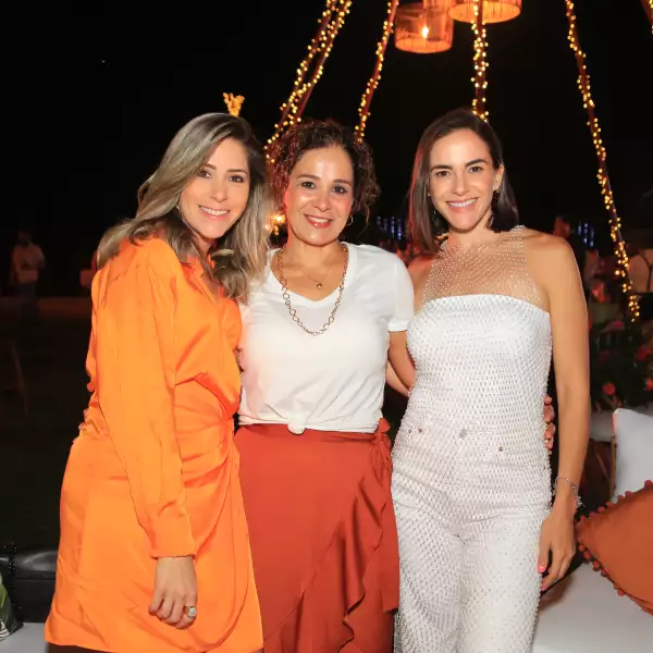 Lorena Navarro , Salma Bujaidar y Luly Karam 
