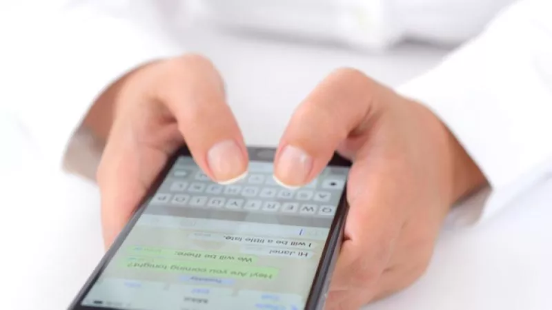 El servicio de mensajería encriptará de manera automática las conversaciones de sus usuarios a partir de este martes.