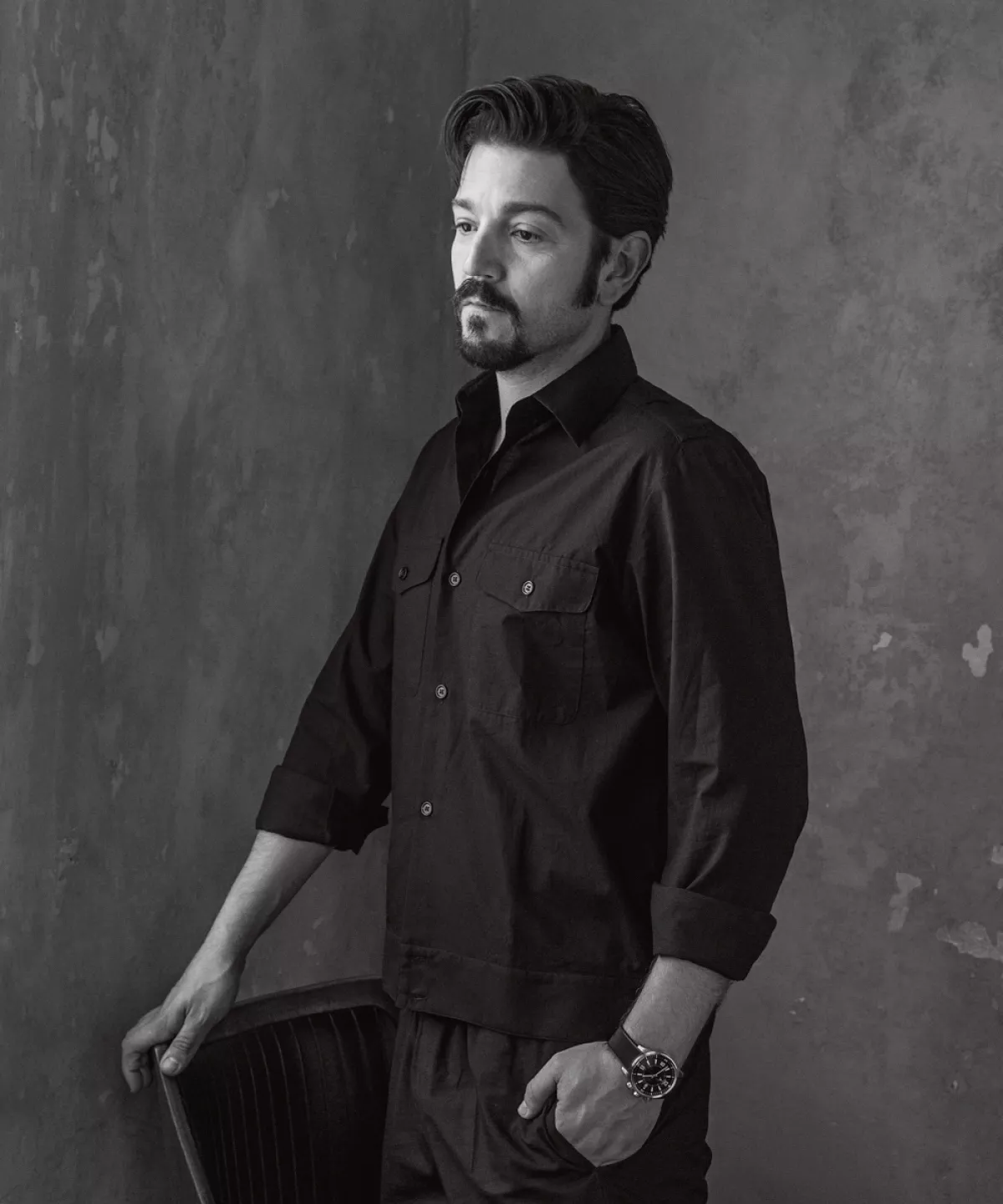 Diego luna Life and Style