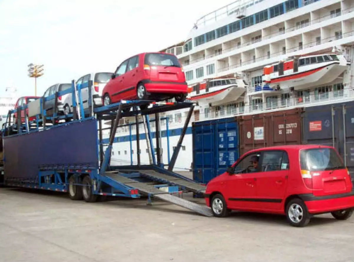 importaciones y exportaciones de autos