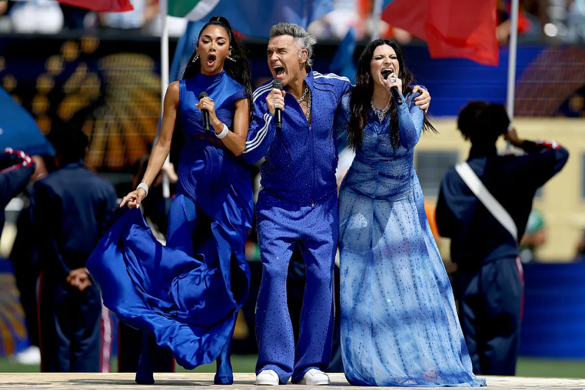 Nicole Scherzinger, Robbie Williams y Laura Pausini