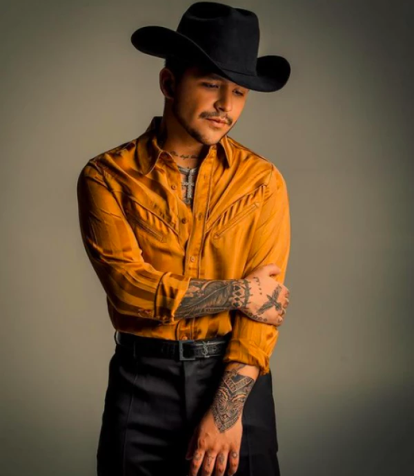Christian Nodal.