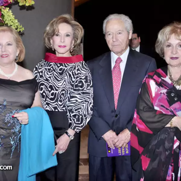 América Domínguez Lozano,Yolanda Garza,Octaviano Longoria y América Domínguez Lozano