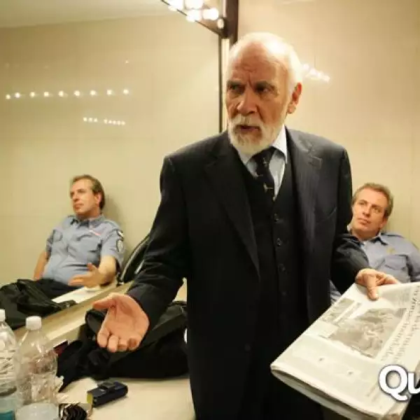 Obra de Teatro Claudia Me Quieren Volver Loca