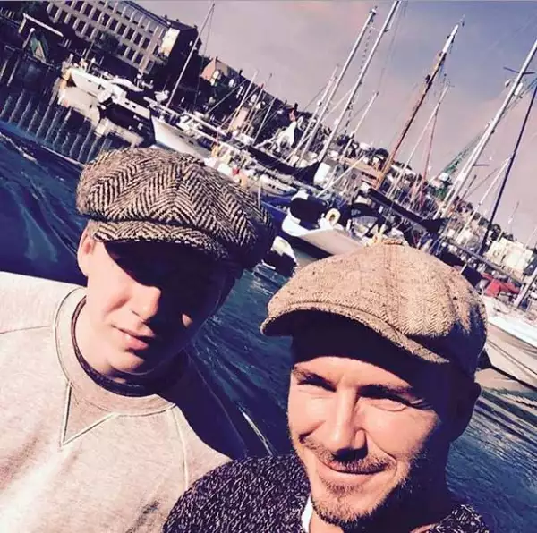 El ex futbolista y su hijo presumieron su gran estilo.