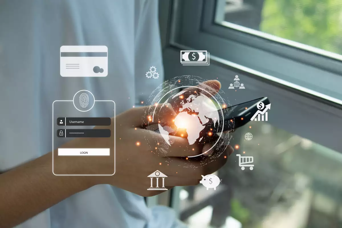 Banamex busca proyectar una imagen de cercanía y compromiso con sus clientes, modernizándose e innovando para responder a un entorno cambiante. Lo resume de esta forma: "Aquí. Para ti. Siempre".