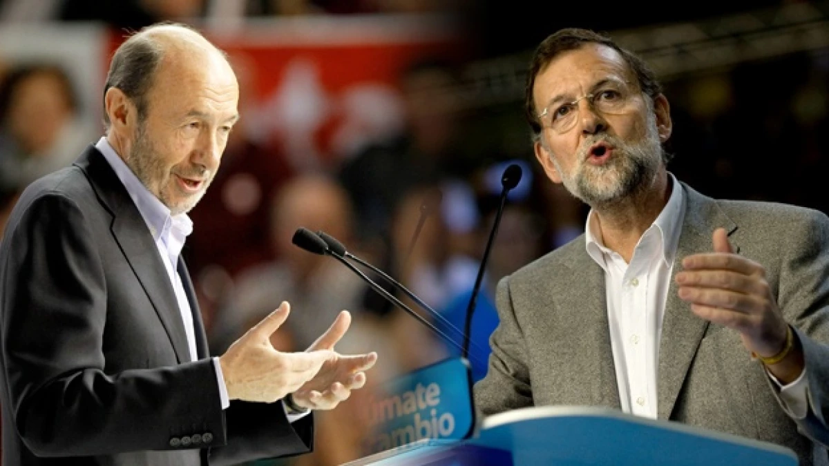 Mariano Rajoy y Alfonso Pérez Rubalcaba en conferencia