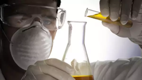 En el laboratorio creado por Pemex, se realizarán los estudios y análisis de muestras geológicas de pozos. (Foto: Notimex)