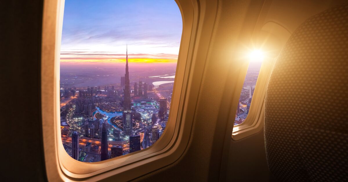 Uçak pencereleri kalkışta ve inişte açık olmalı ve bunun nedeni bu