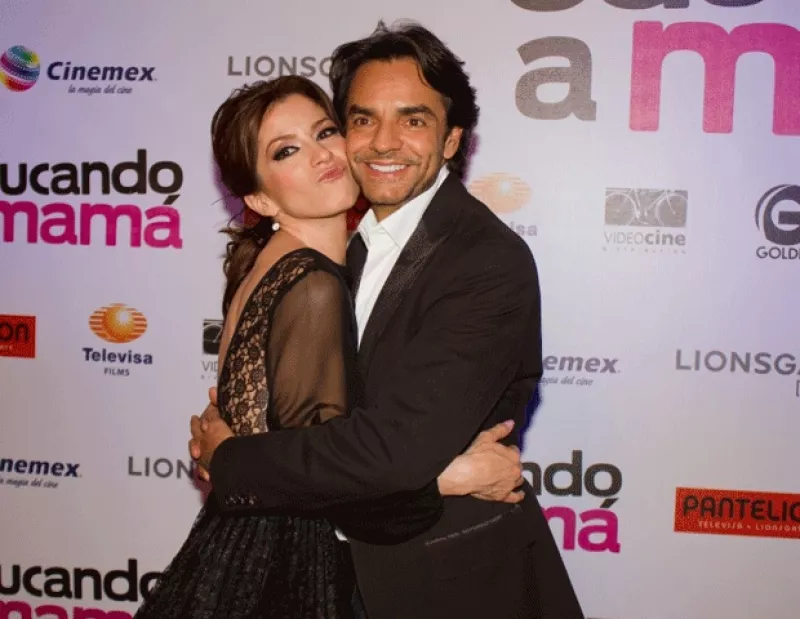 El comediante señaló que muy a pesar de que solamente ha pasado doce horas junto a su esposa después de que se casaron, Alessandra entiende muy bien lo demandante que es su profesión.