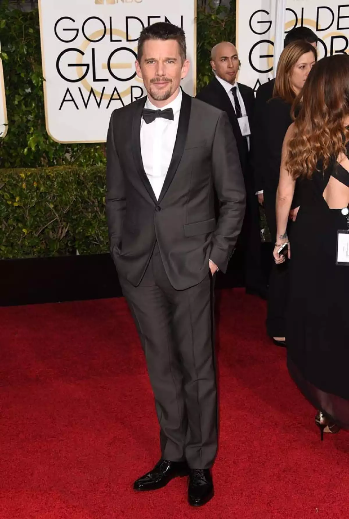 Ethan no pudo evitar ser conmovido por recibir la nominación justo en el cumpleaños de su hijo.