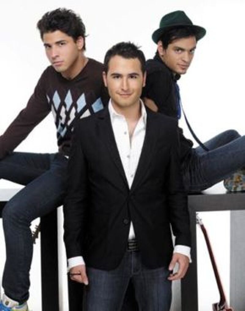 La banda platicó con Quién.com sobre su tercer álbum titulado "Un día más", disco de donde se desprenden canciones como "Inolvidable" y "Fui".