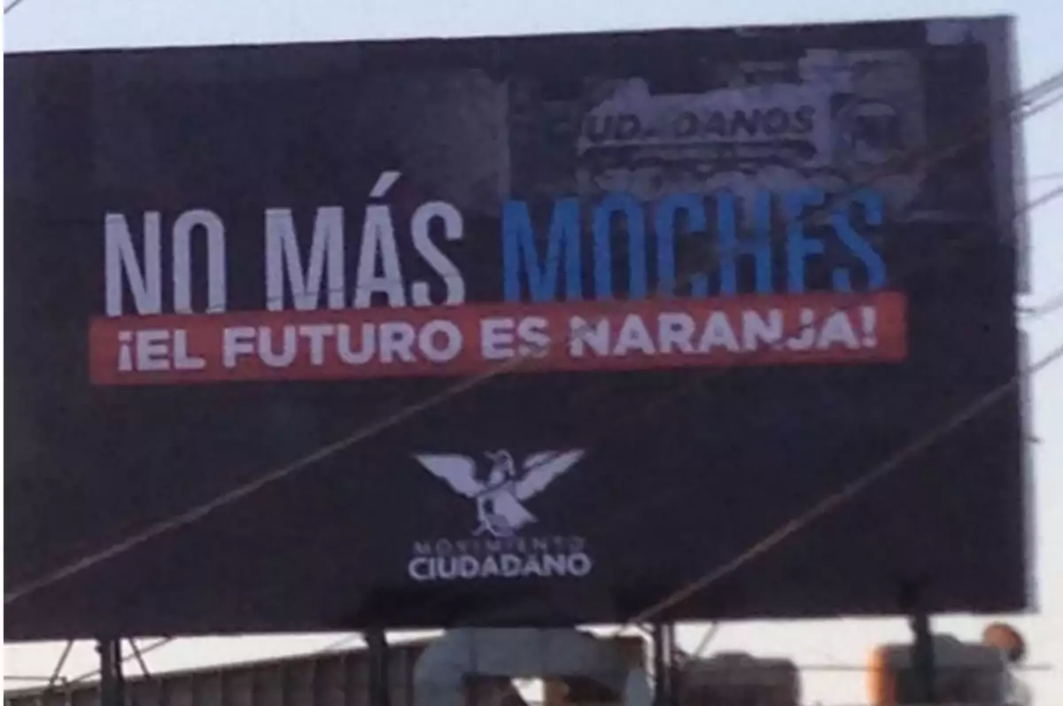 El anuncio del partido naranja vincula a la panista con una red de corrupción.