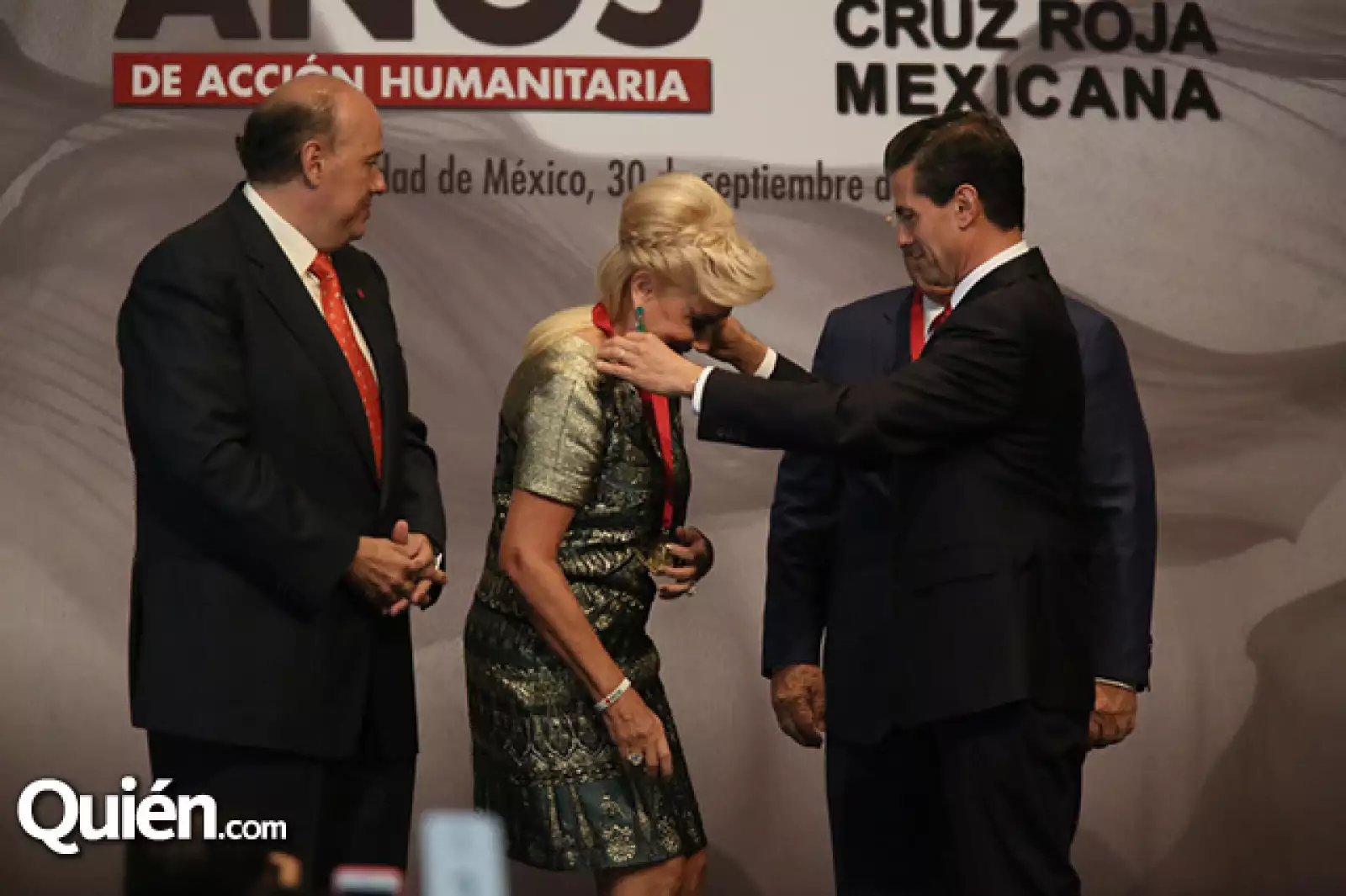 Fernando Suinaga, María de los Ángeles Aldir, Olegario Vázquez Raña y Enrique Peña Nieto