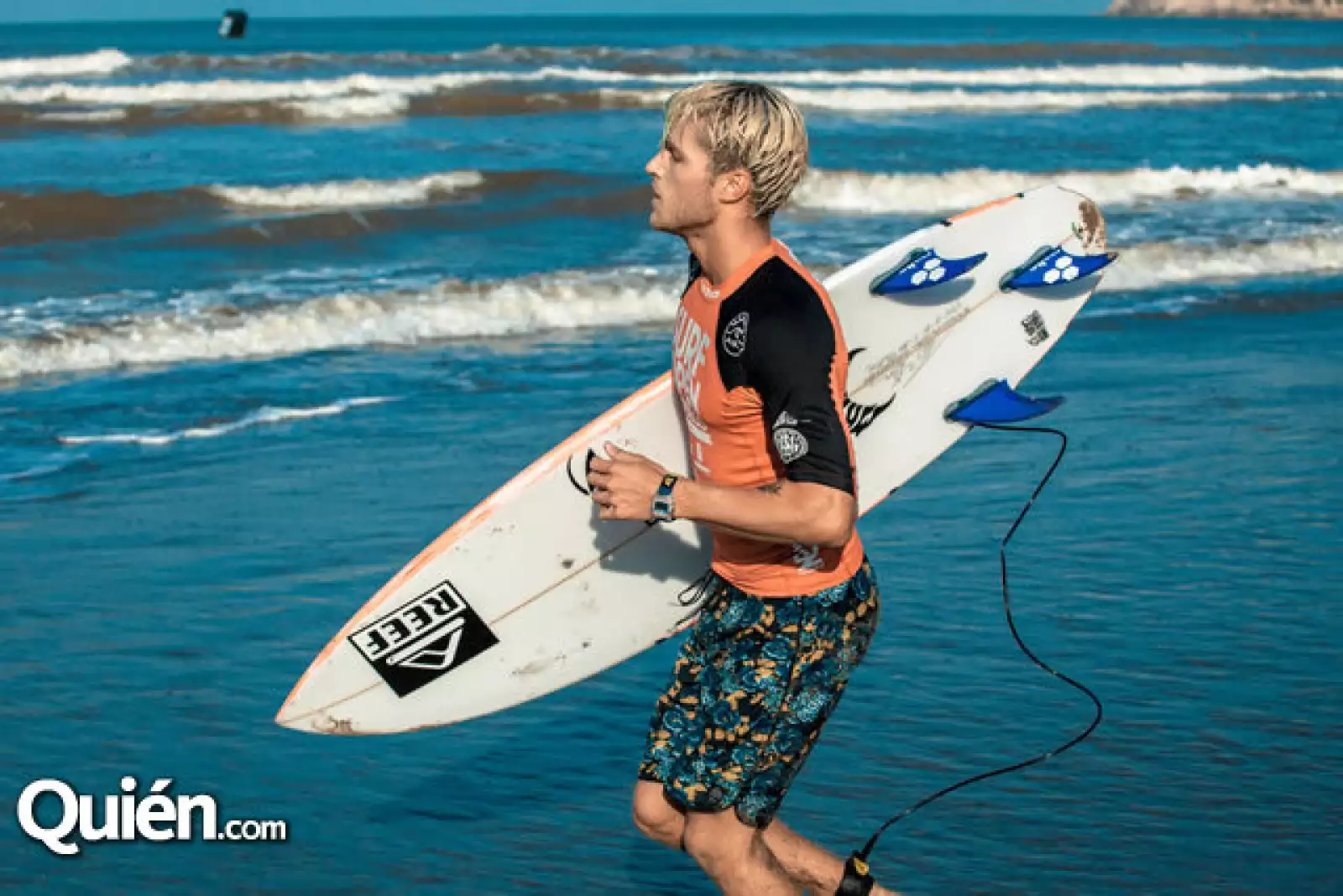 Luke Davis (surfer americano que ganó el primer lugar)