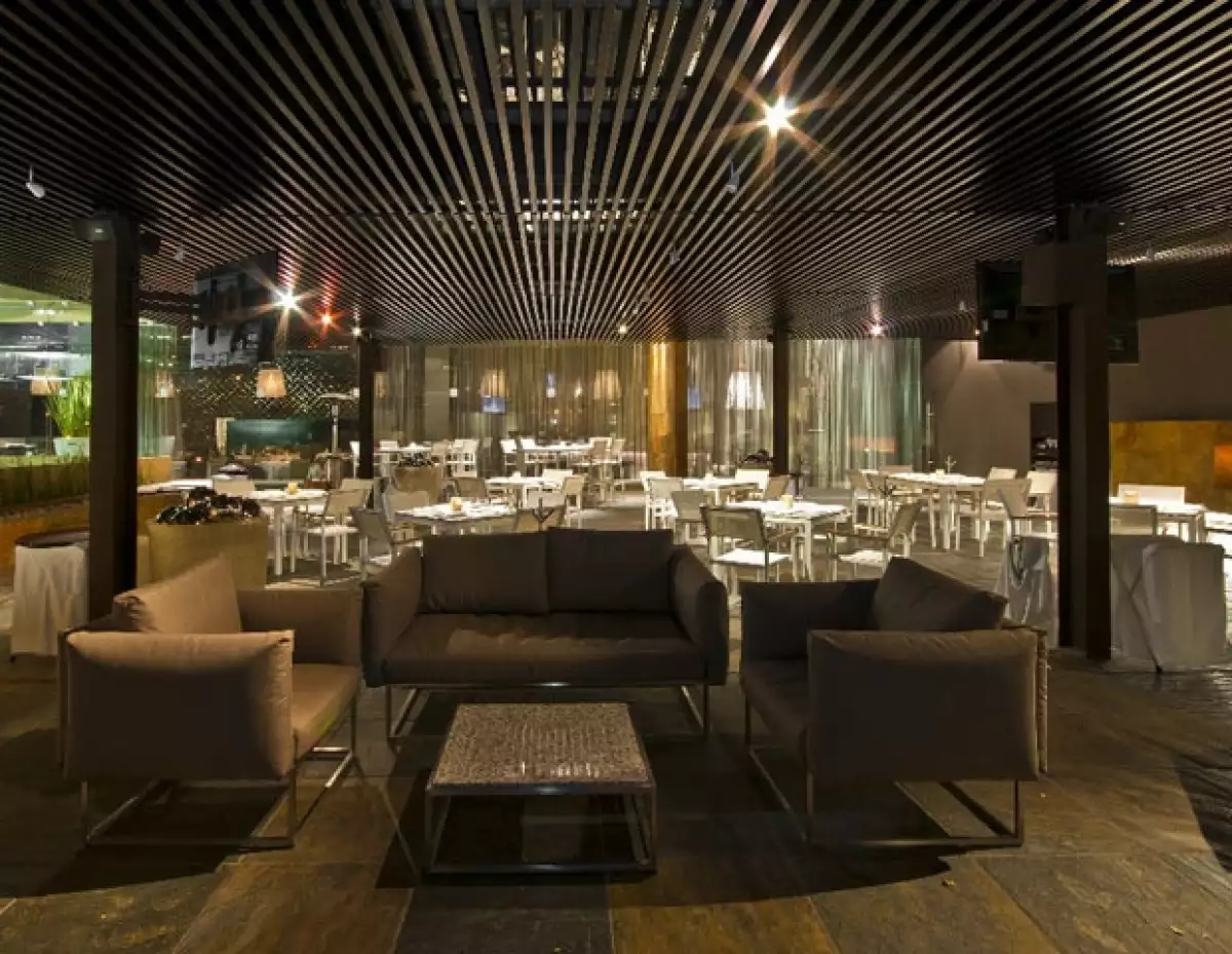 Antros, restaurantes, conciertos y obviamente zapatos de la mejor calidad son algunas opciones que encontrarás en la ciudad guanajuatense.