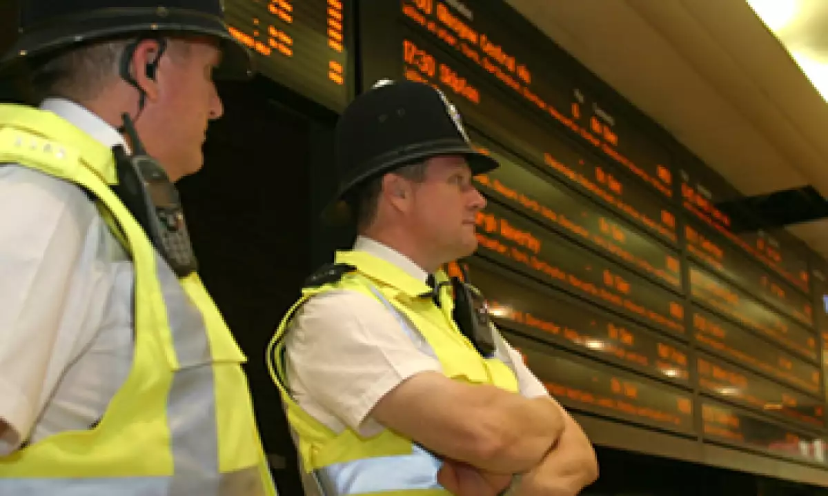 G4S, que tiene más de 657,000 empleados en más de 125 países, atribuyó los problemas a dificultades para conseguir y adiestrar personal. (Foto: AP)