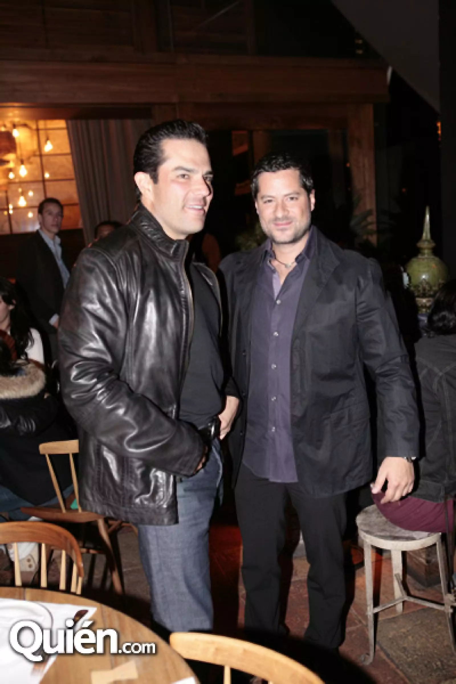 Carlos Vargas,Charlie Alemán