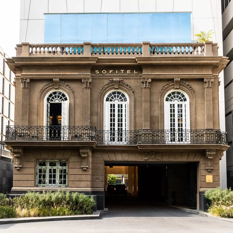 LIFE AND STYLE SOFITEL 3.jpg