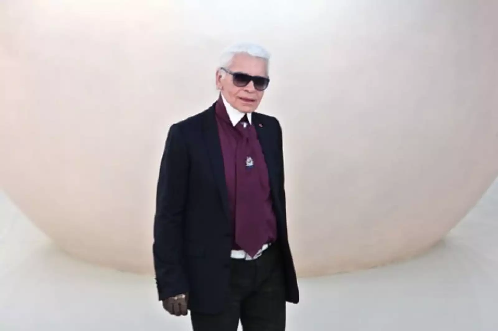 El reconocido diseñador Karl Lagerfeld volvió a deslumbrar al mundo con su colección.
