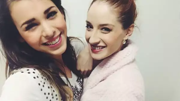 La actriz y cantante celebra este viernes un año de exitosas representaciones del musical de Broadway con sentimientos encontrados por su próximo final de temporada.