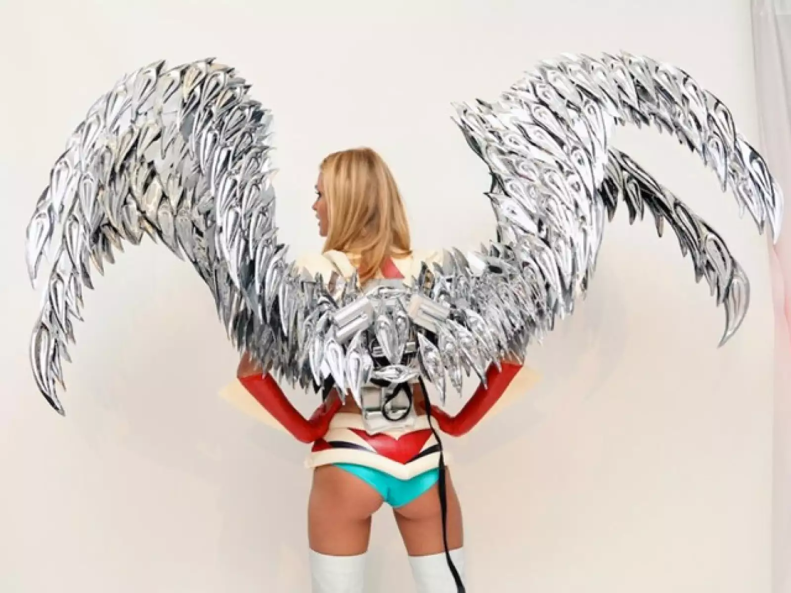 También este año fue elegida como la imagen de la marca de belleza Clarins.