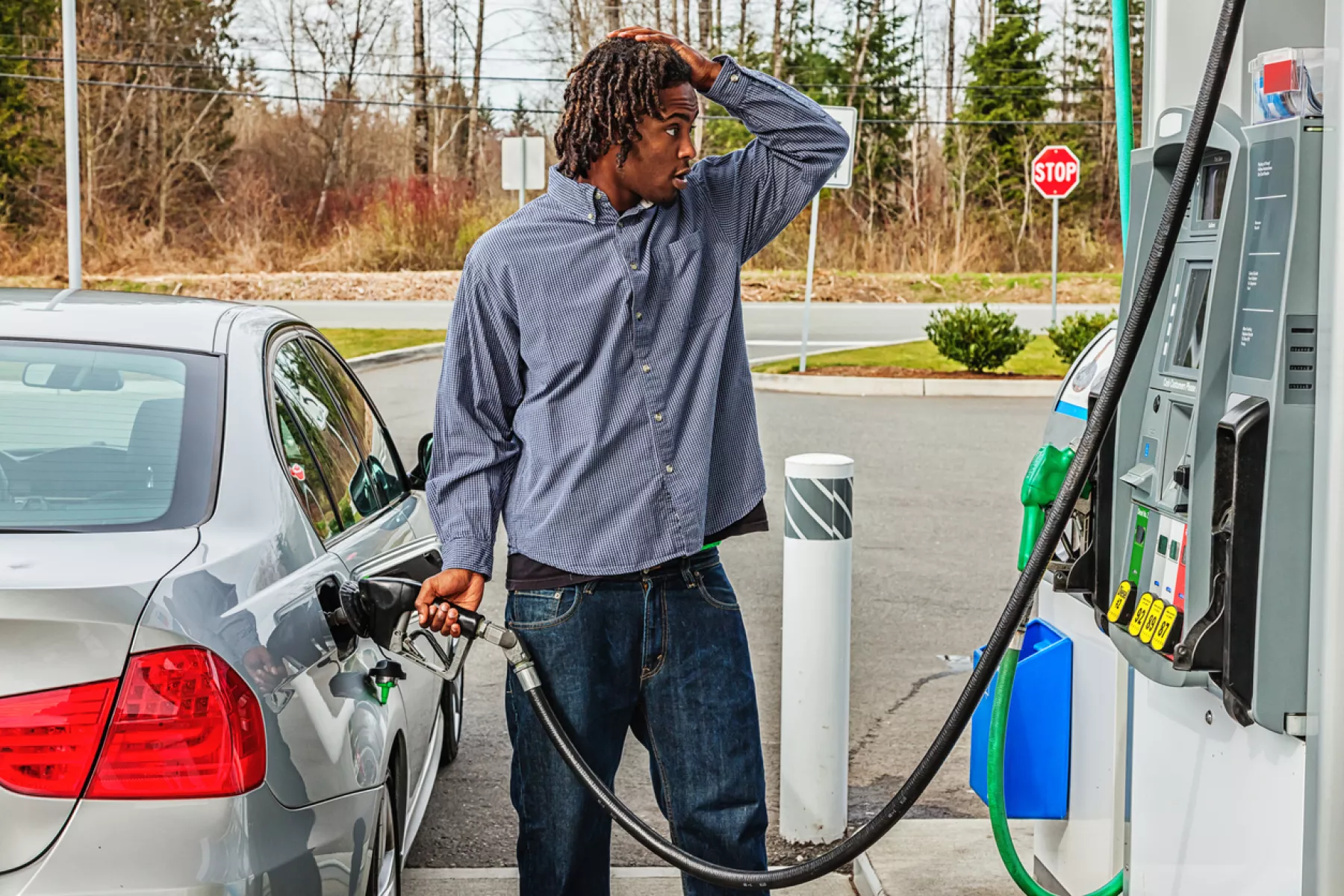 Gasolina y vivienda hacen que suba la inflación de EU en septiembre