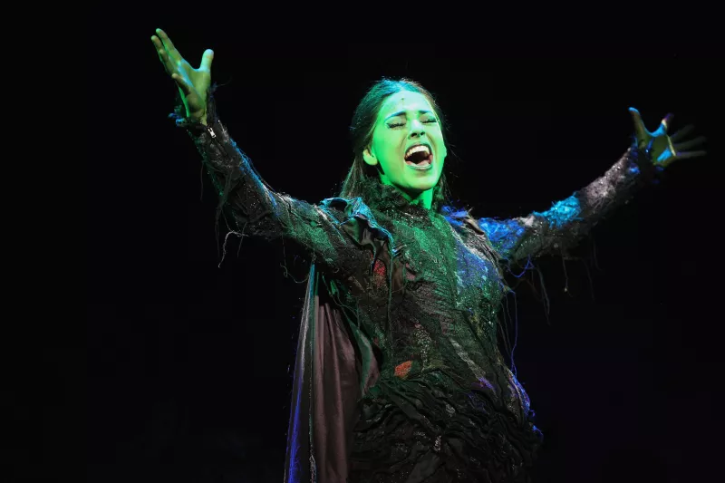 Danna Paola vuelve a ser Elphaba en la película de Wicked