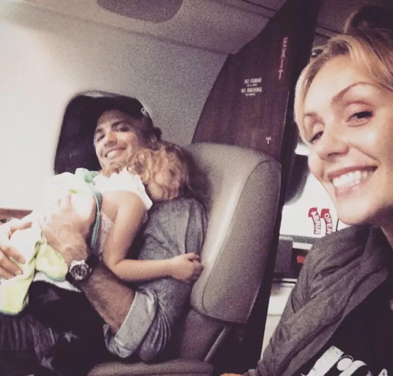 En un rápido viaje a Acapulco para visitar a sus familiares, Jaime Camil y Heidi Balvanera regresaron a la Ciudad de México para celebrar el Año Nuevo.