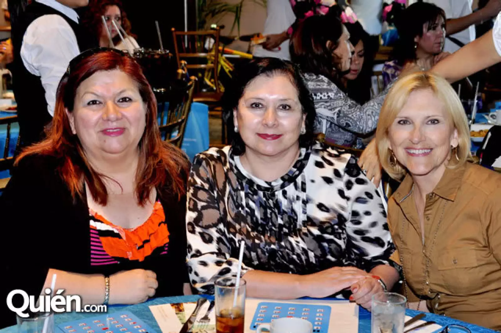 María Esther González, Gloria Alanis y Vicky Ballesteros